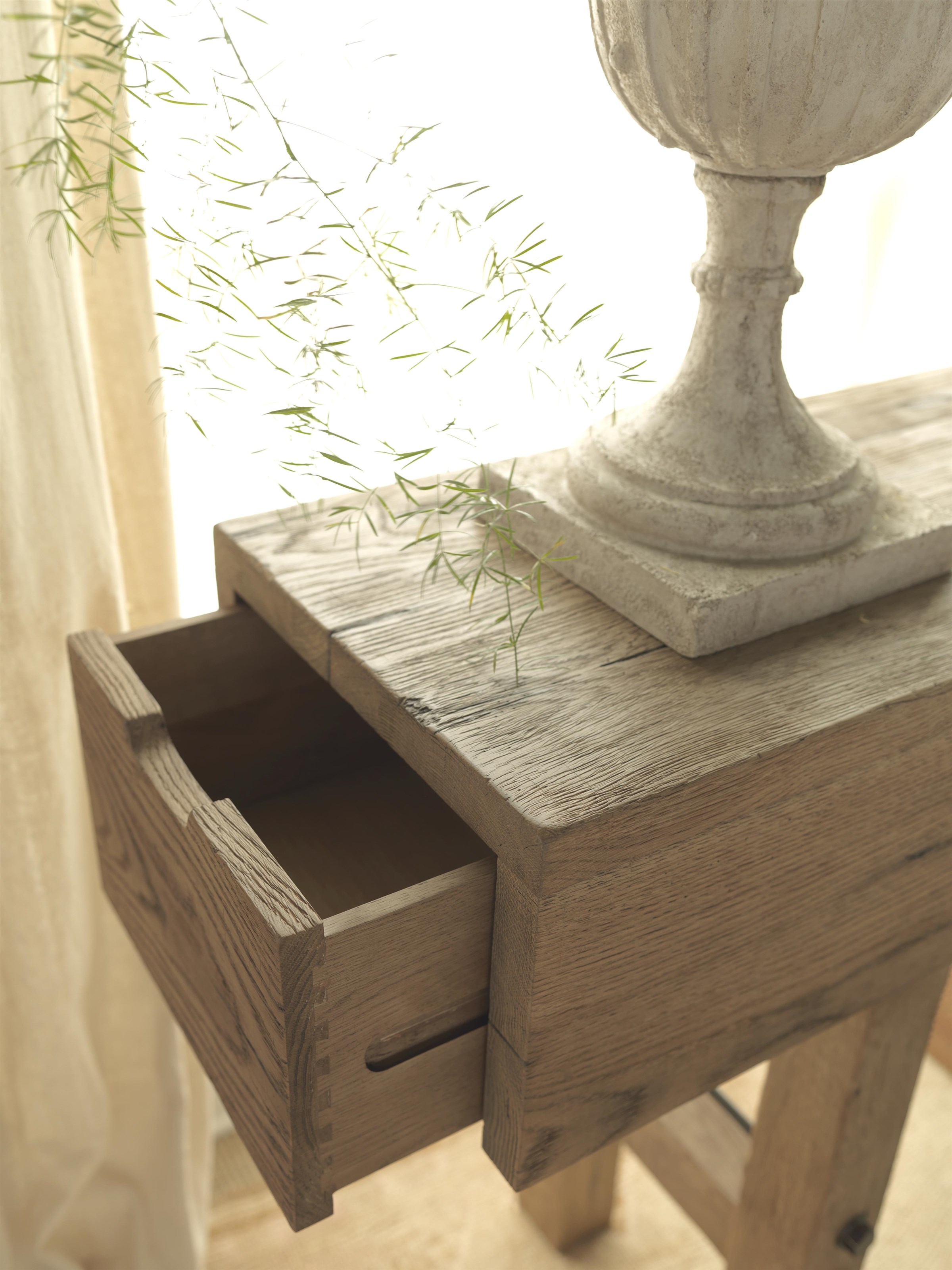 Woodbridge Lauren Liess 528521565 Maker's Console Table Belfort